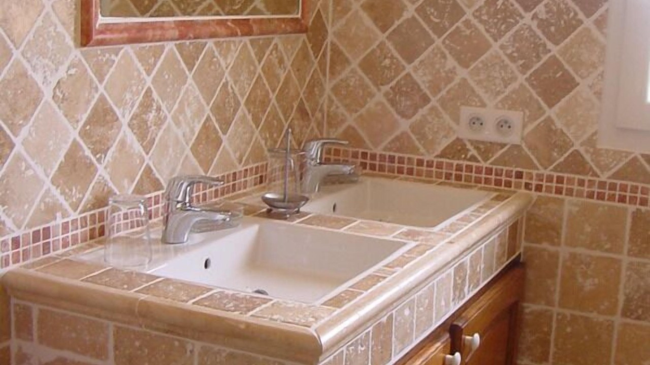 Photo of Bathroom in Fox-Amphoux