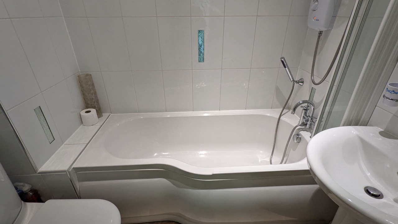 Photo of Bathroom in Shanklin