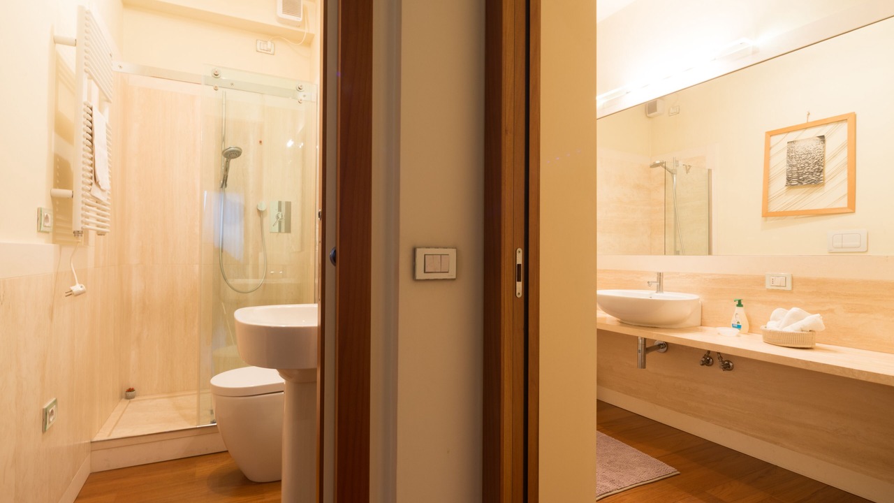 Photo of Bathroom in Historic Centre