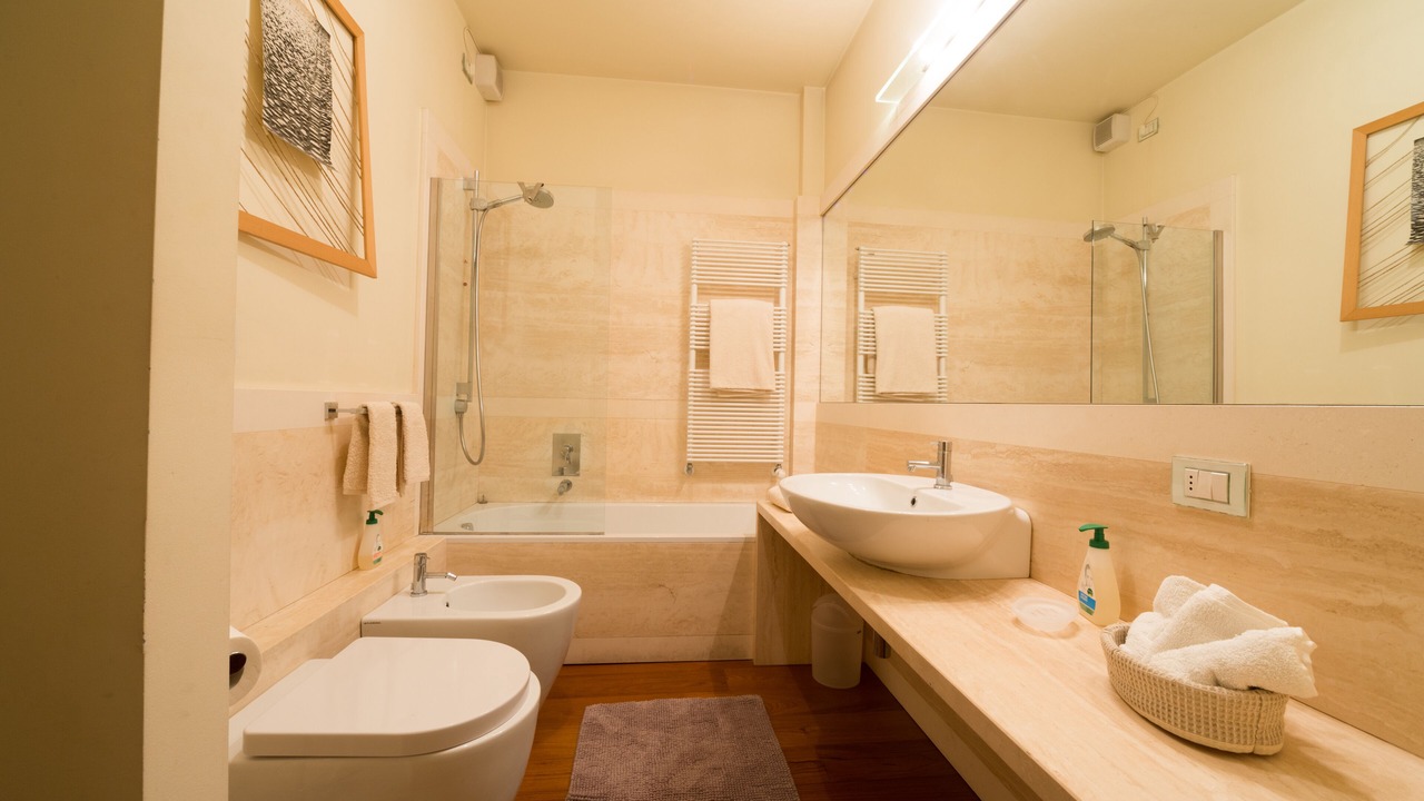 Photo of Bathroom in Historic Centre