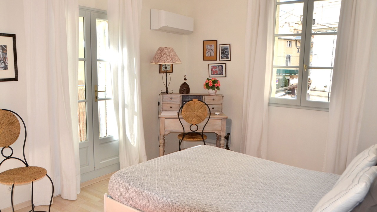 Photo of Bedroom in Villeneuve-les-Avignon
