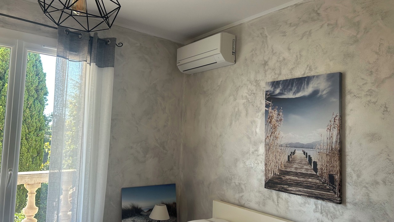 Photo of Bedroom in Sorgues