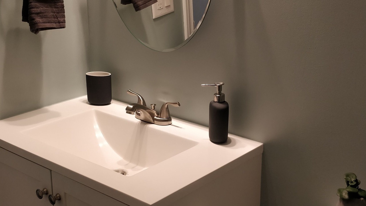 Photo of Bathroom in Niagara Falls