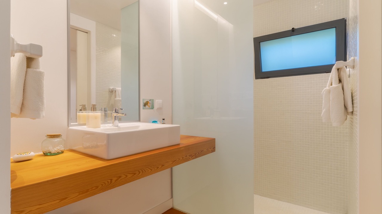 Photo of Bathroom in Jardim do Mar