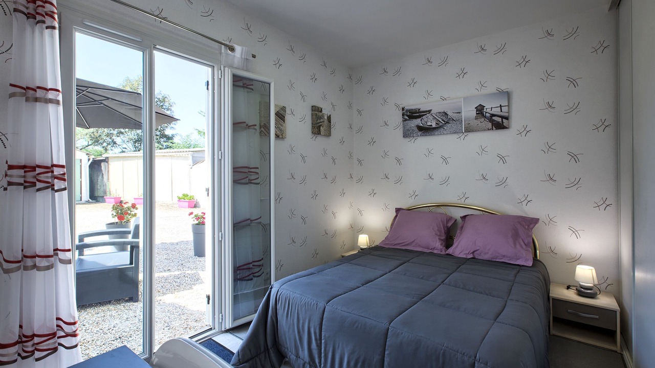 Photo of Bedroom in Castelnau-de-Medoc