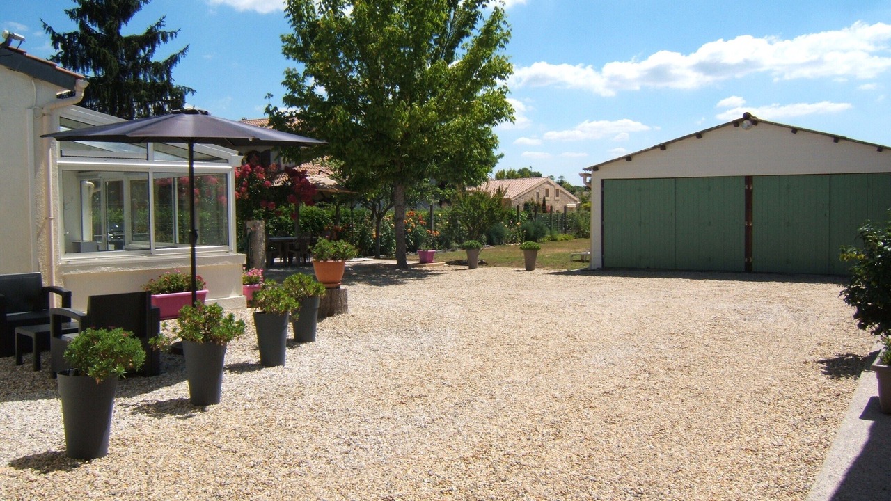 Photo of Patio Balcony in Castelnau-de-Medoc
