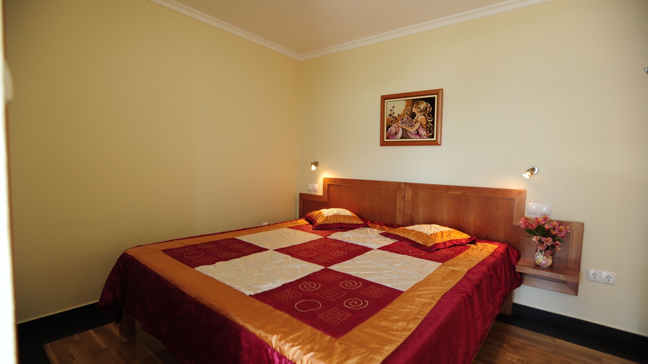 Photo of Bedroom in Arco da Calheta