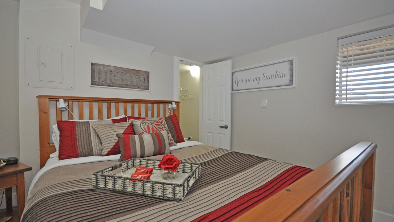 Photo of Bedroom in Shannon Lake