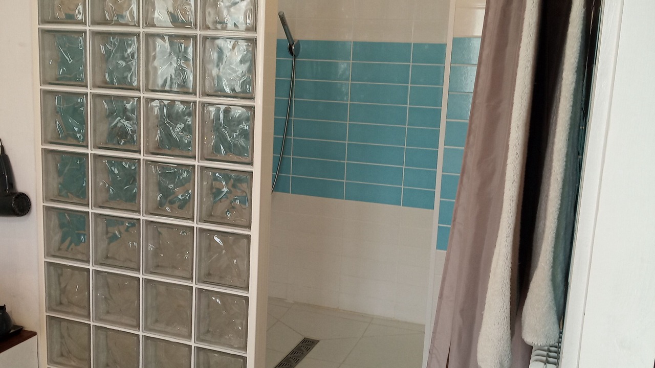 Photo of Bathroom in Bernieres-sur-Mer