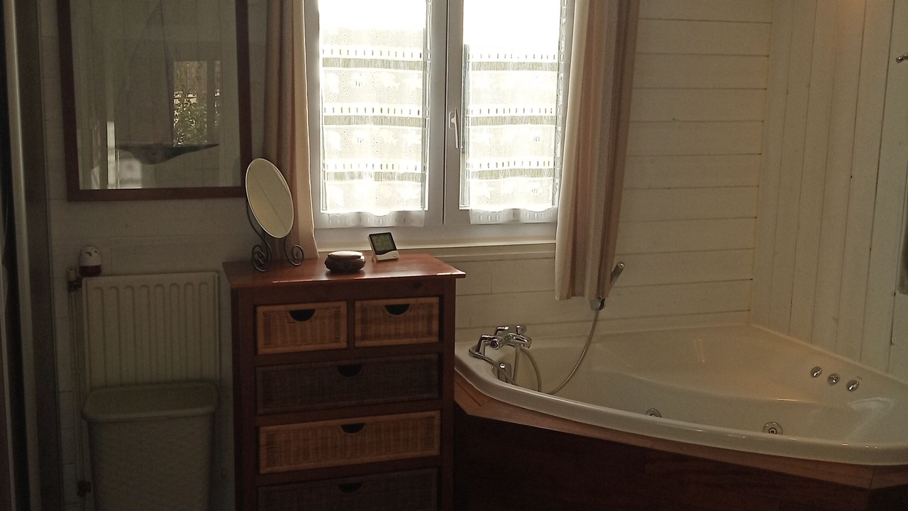 Photo of Bathroom in Bernieres-sur-Mer