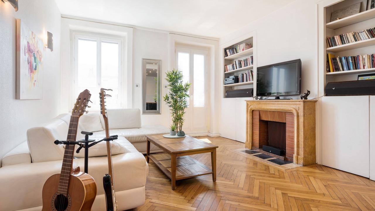 Photo of Livingroom in Voltaire - Saint Amour