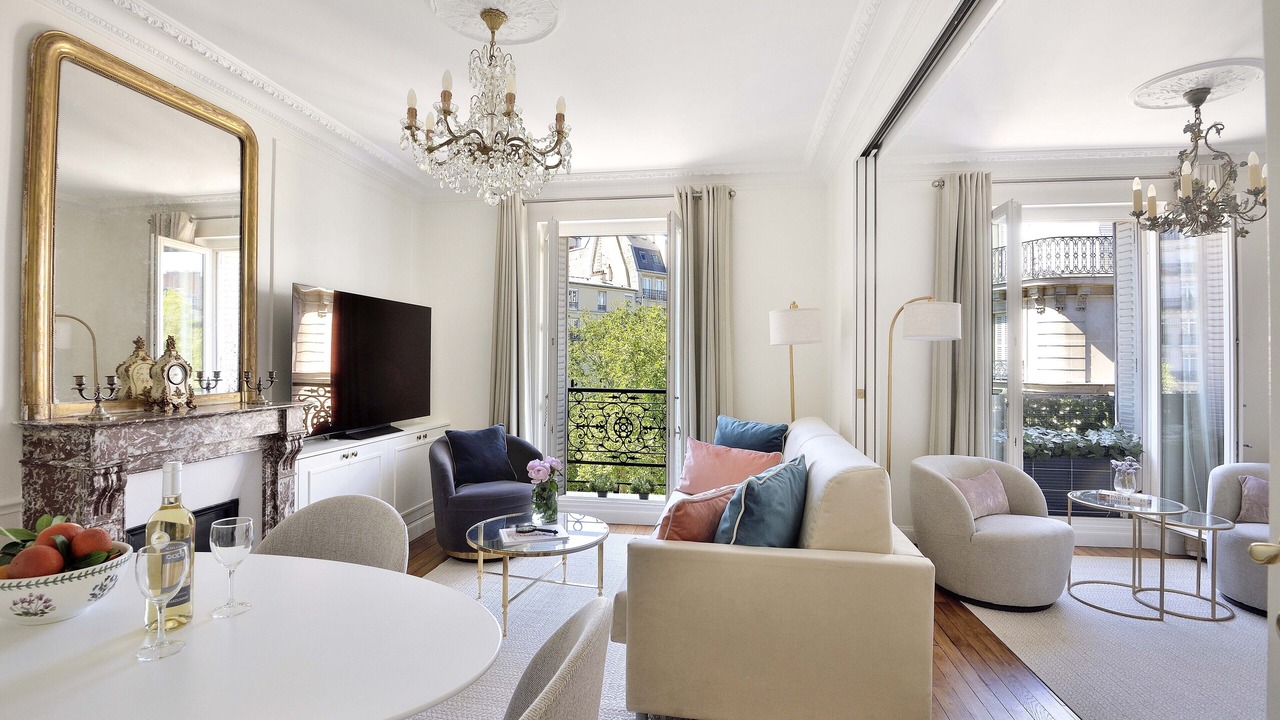 Photo of Bedroom in Quartier du Gros-Caillou