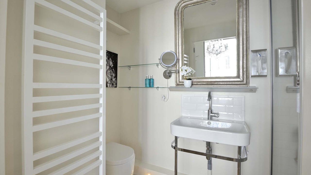 Photo of Bathroom in Paris City Center