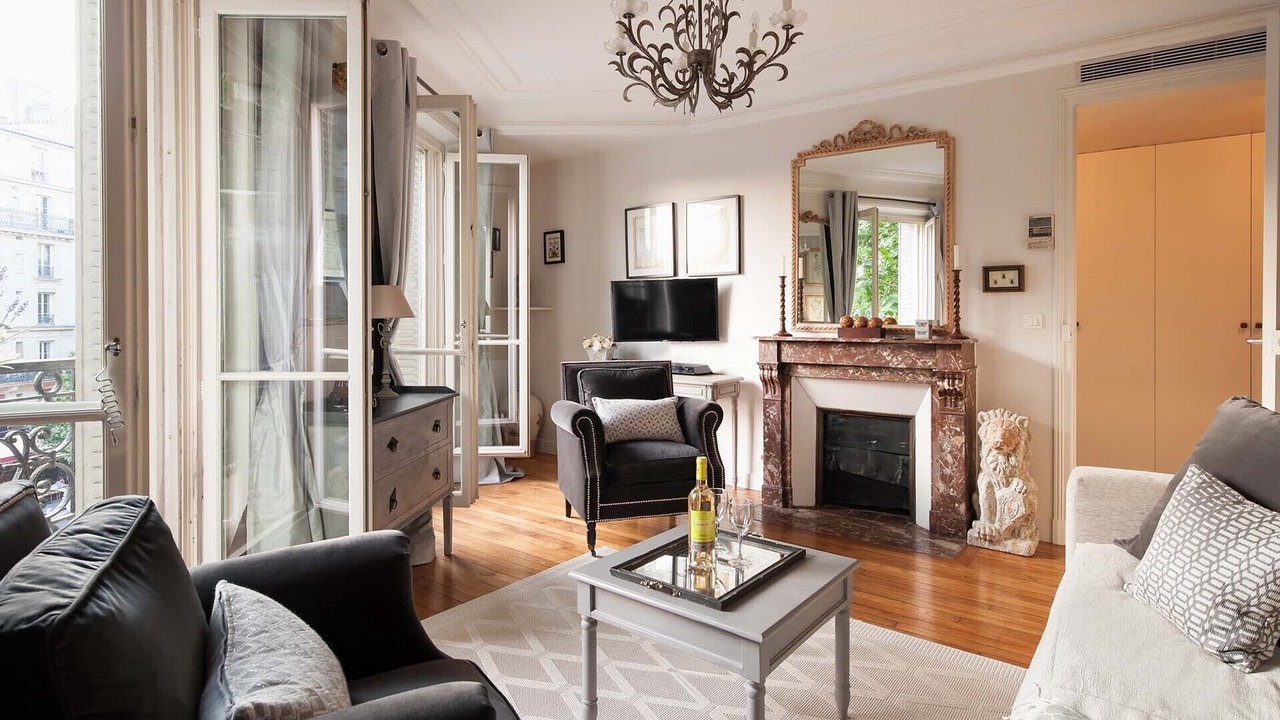 Photo of Bedroom in Quartier du Gros-Caillou