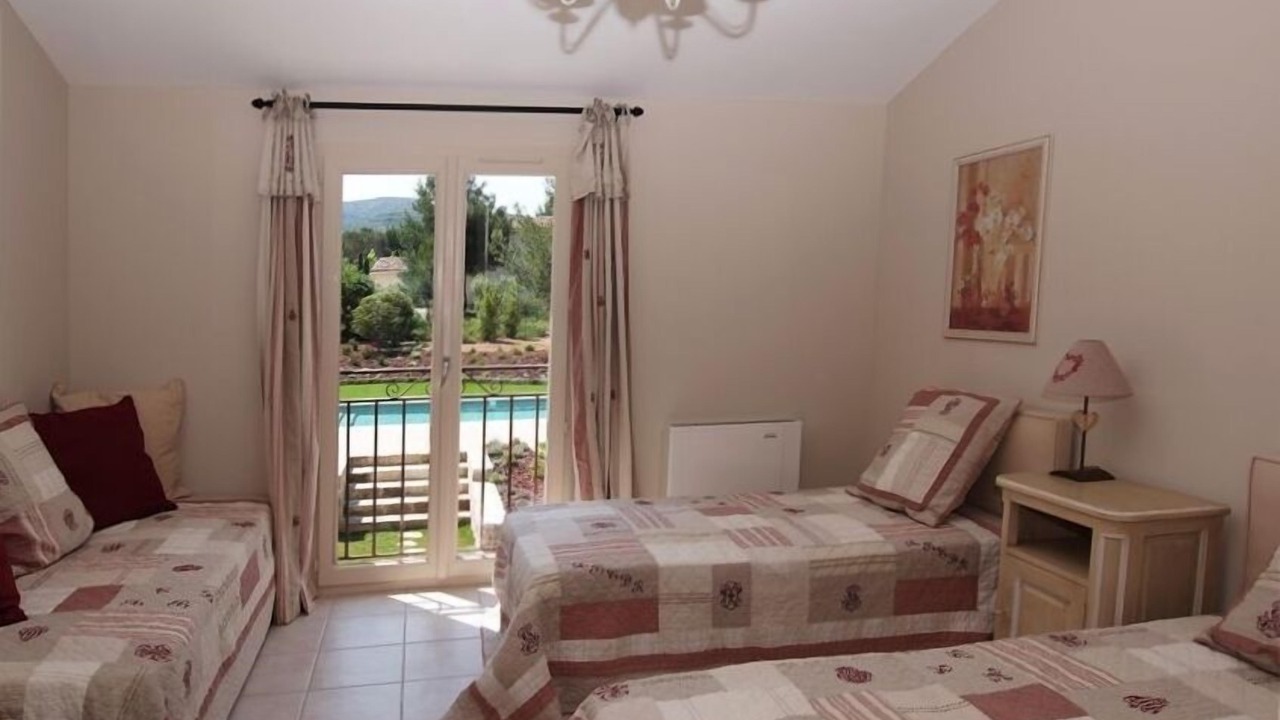 Photo of Bedroom in Eygalieres