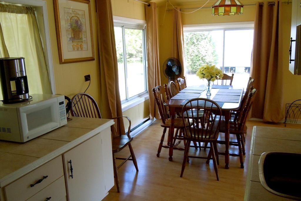 Photo of Livingroom in Iroquois