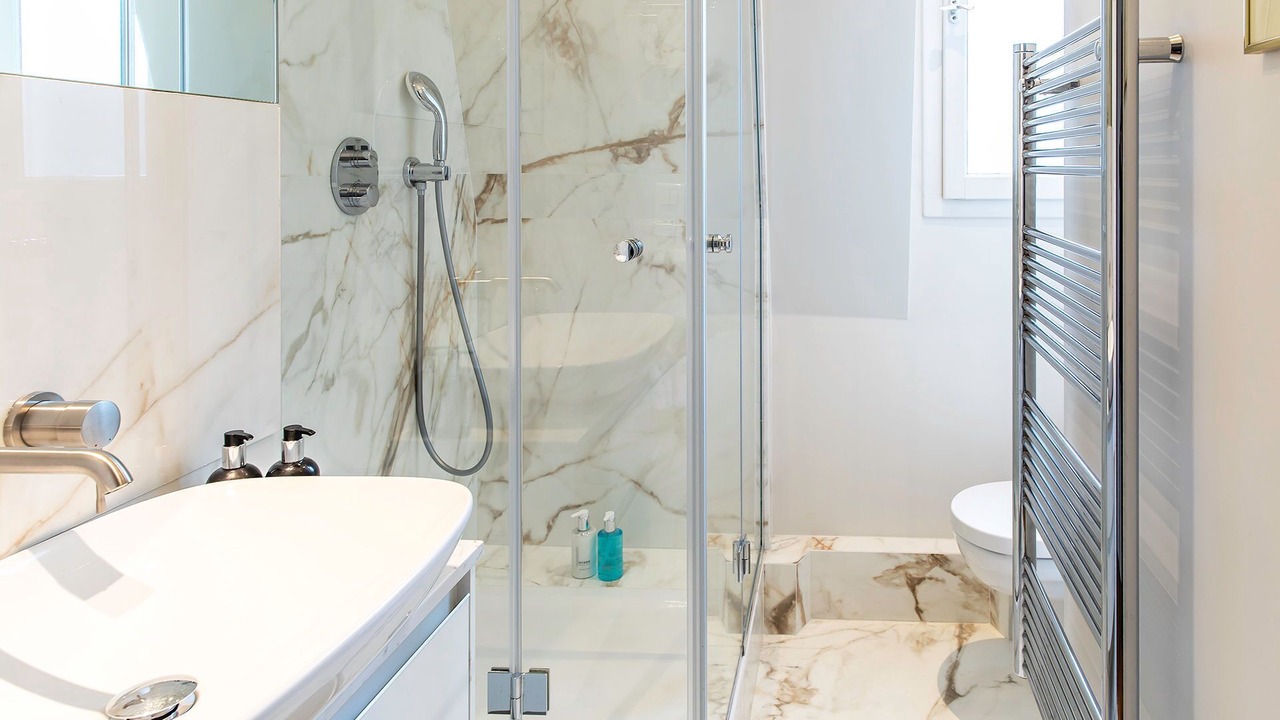 Photo of Bathroom in Quartier du Gros-Caillou
