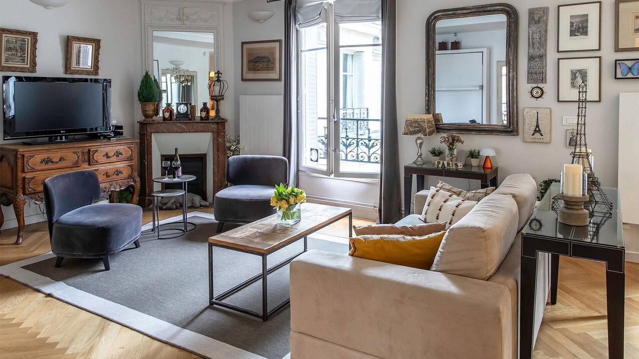Photo of Bedroom in Quartier du Gros-Caillou