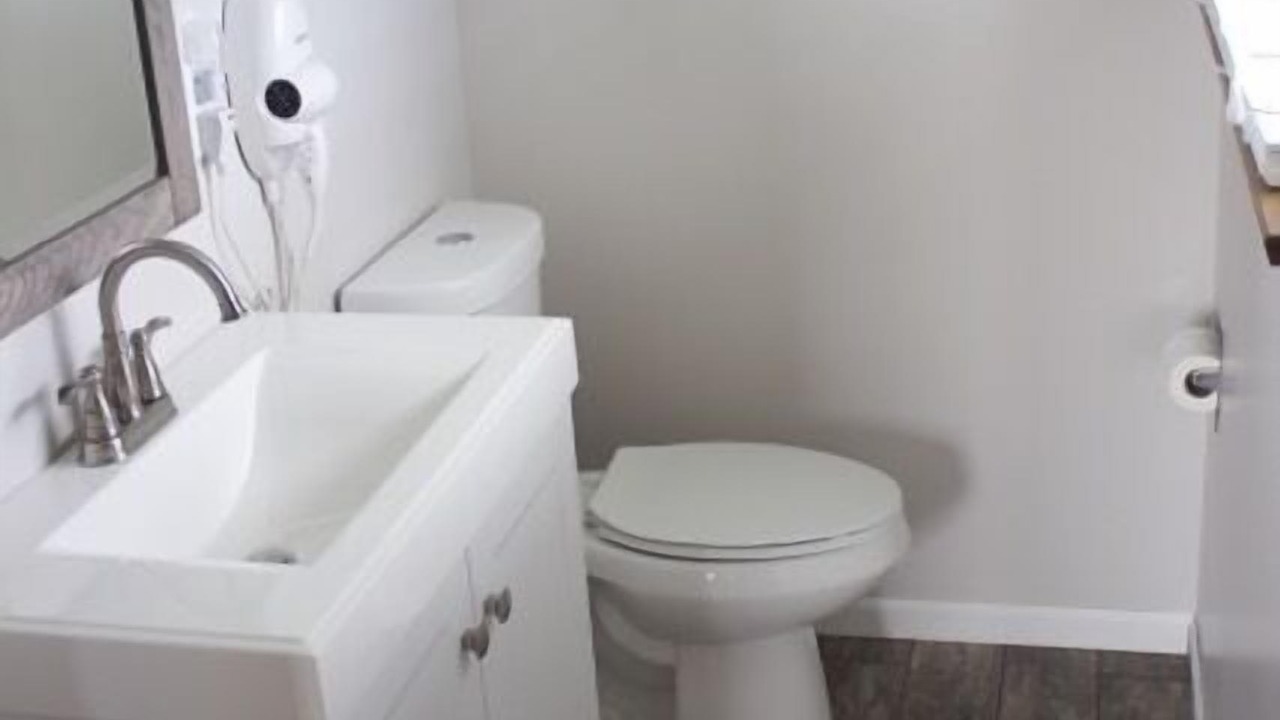 Photo of Bathroom in Cobden