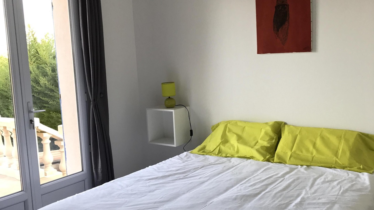 Photo of Bedroom in Flayosc
