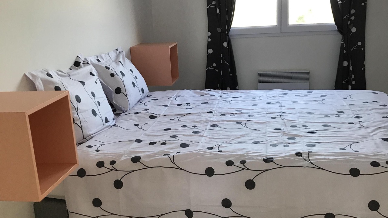 Photo of Bedroom in Flayosc