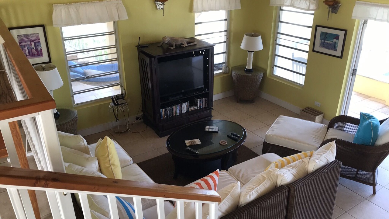 Photo of Livingroom in Estate Clairmont