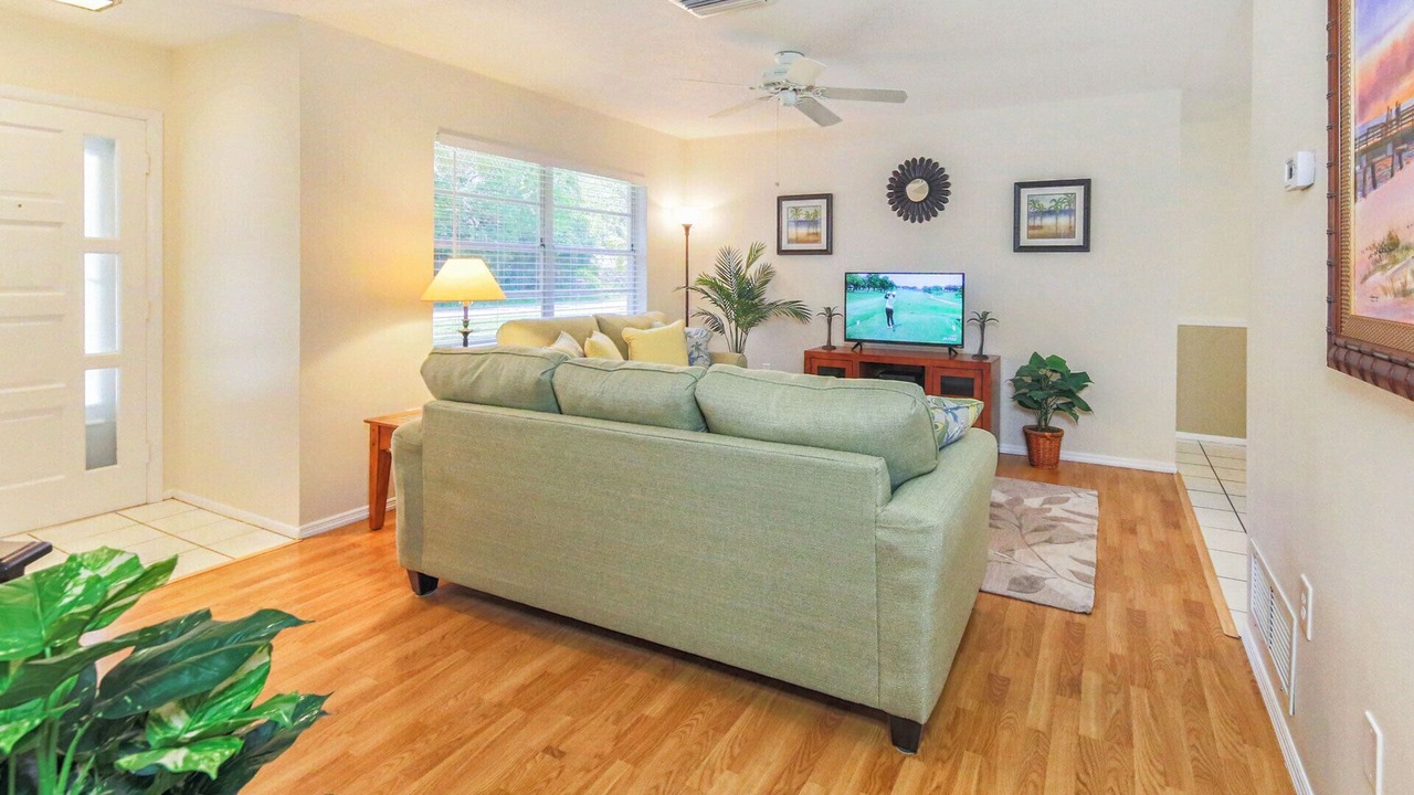 Photo of Livingroom in Venice Gardens
