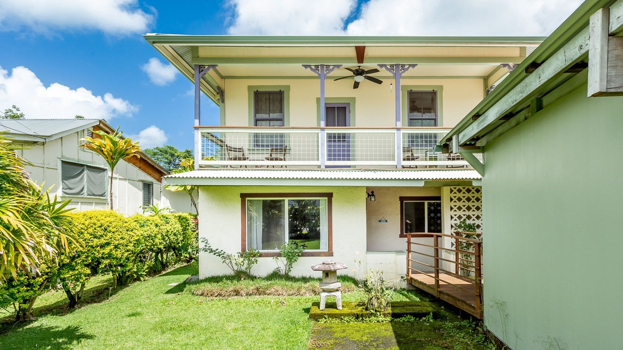 Photo of Patio Balcony in Honomu