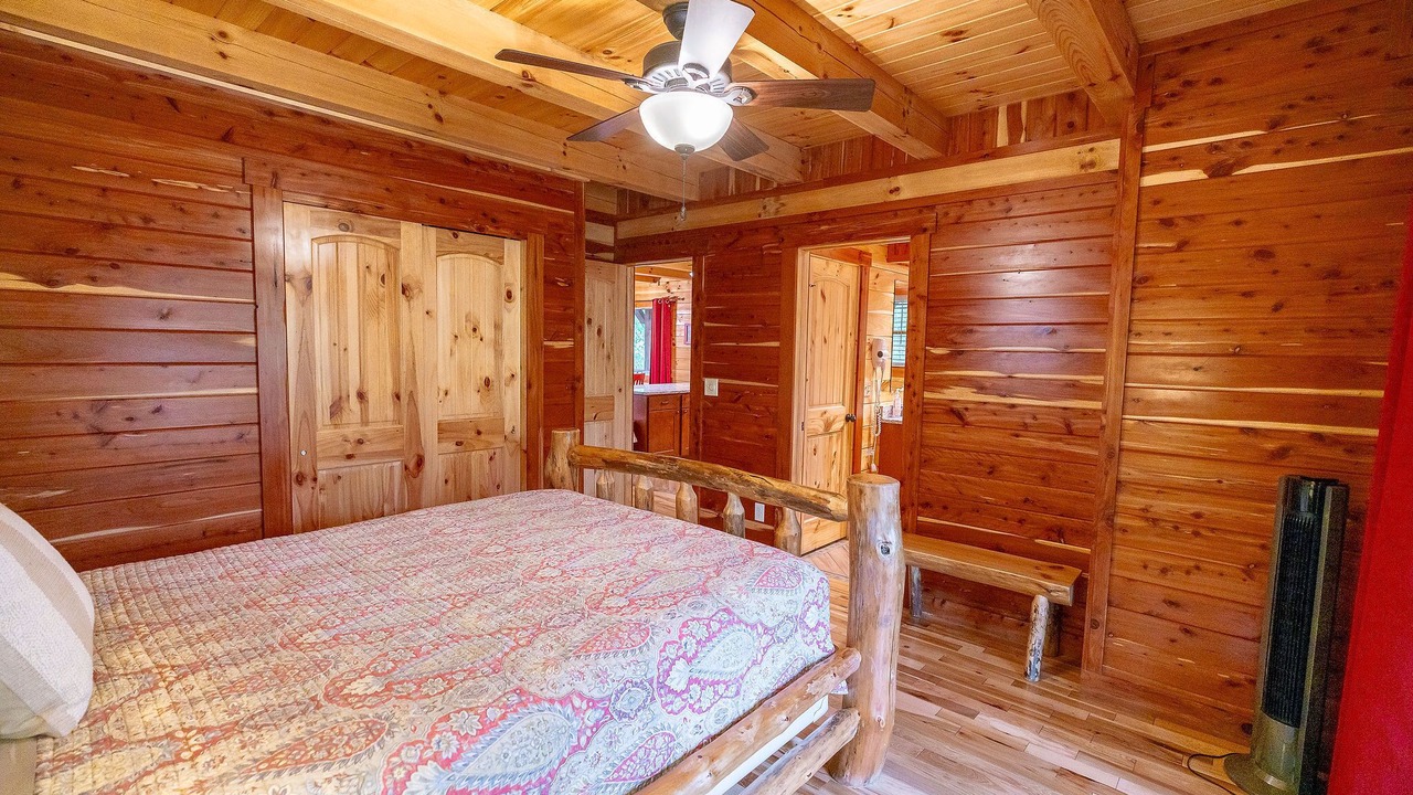 Photo of Bedroom in Rockbridge