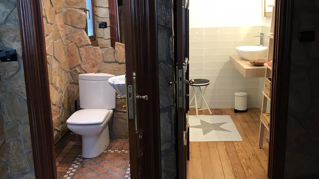 Photo of Bathroom in Bilbao City Centre