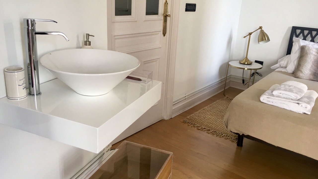 Photo of Bedroom in Bilbao City Centre