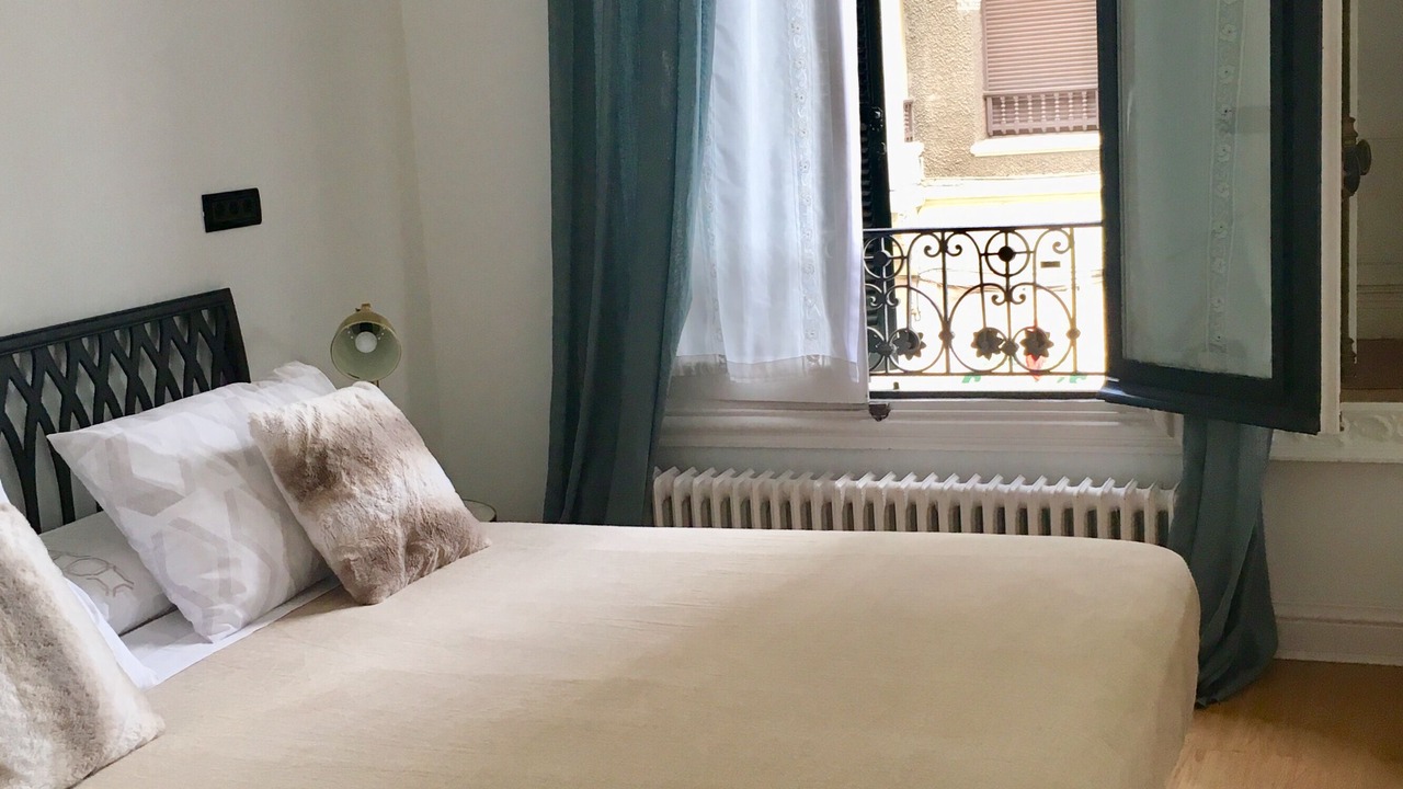 Photo of Bedroom in Bilbao City Centre