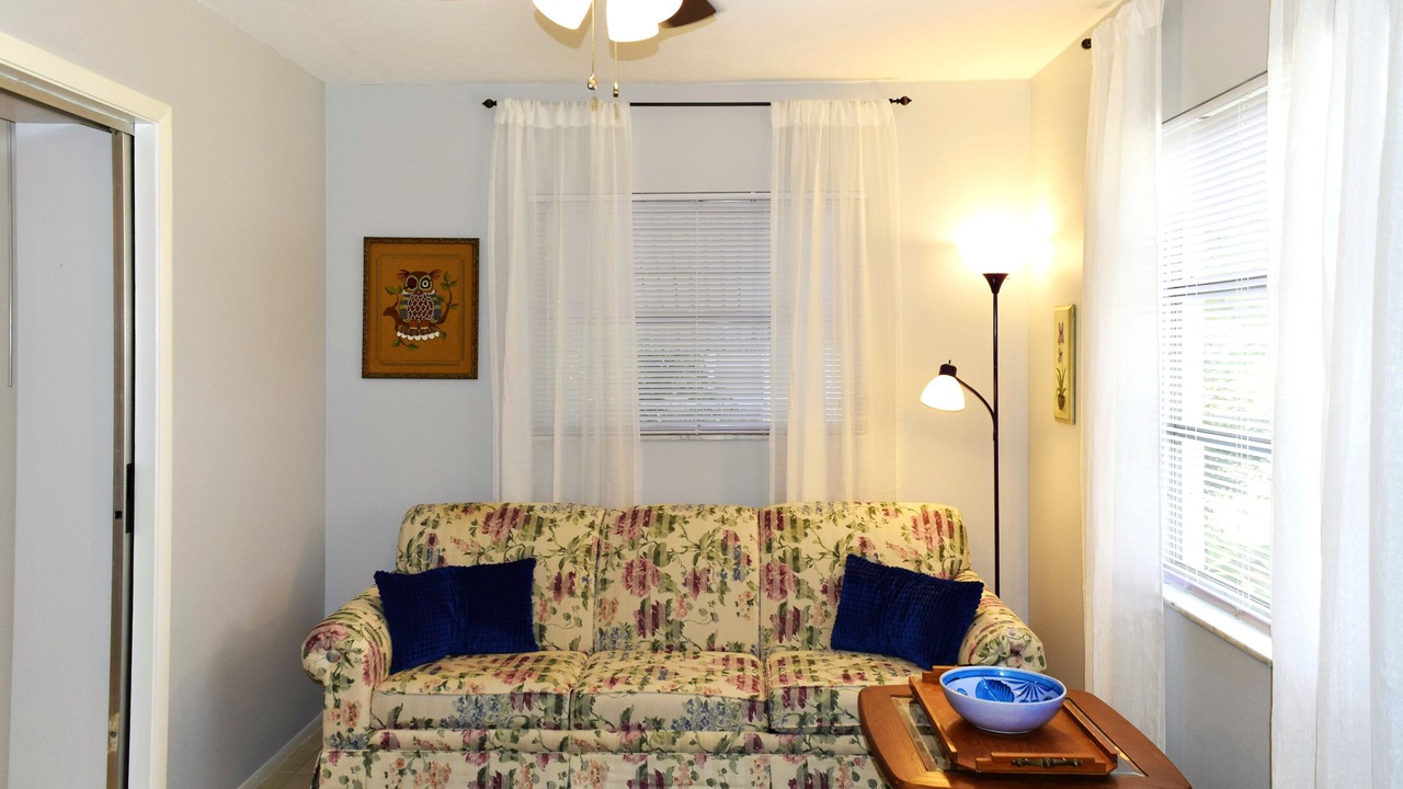 Photo of Bedroom in Venice Gardens