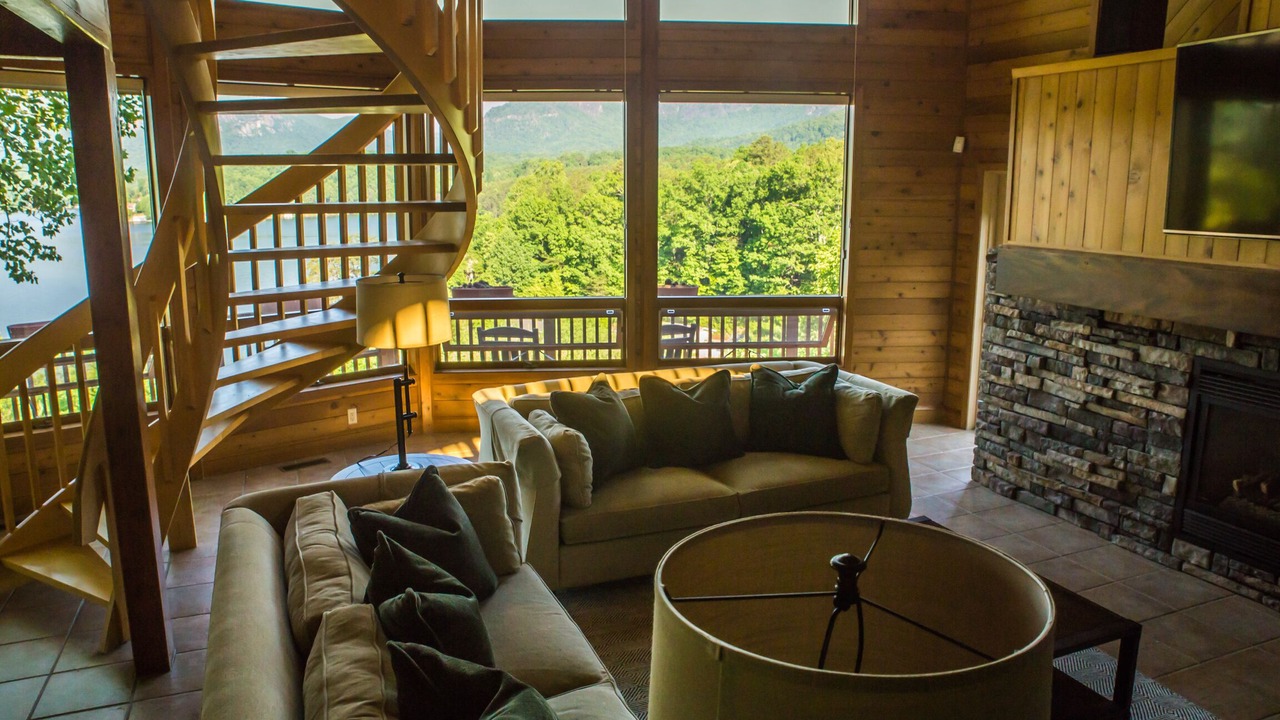 Photo of Bedroom in Lake Lure