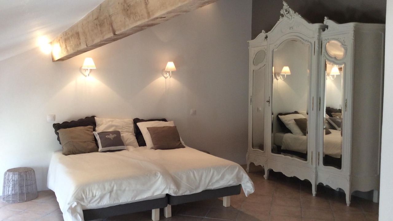 Photo of Bedroom in Le Somail