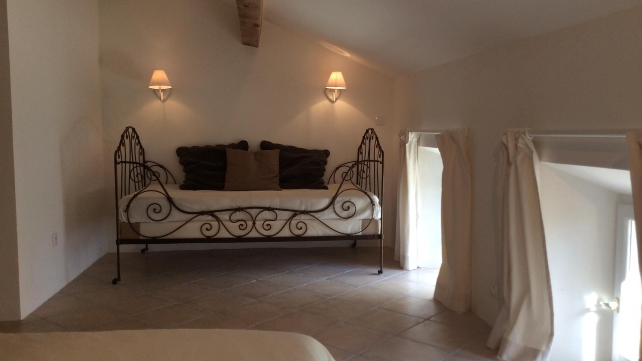 Photo of Bedroom in Le Somail