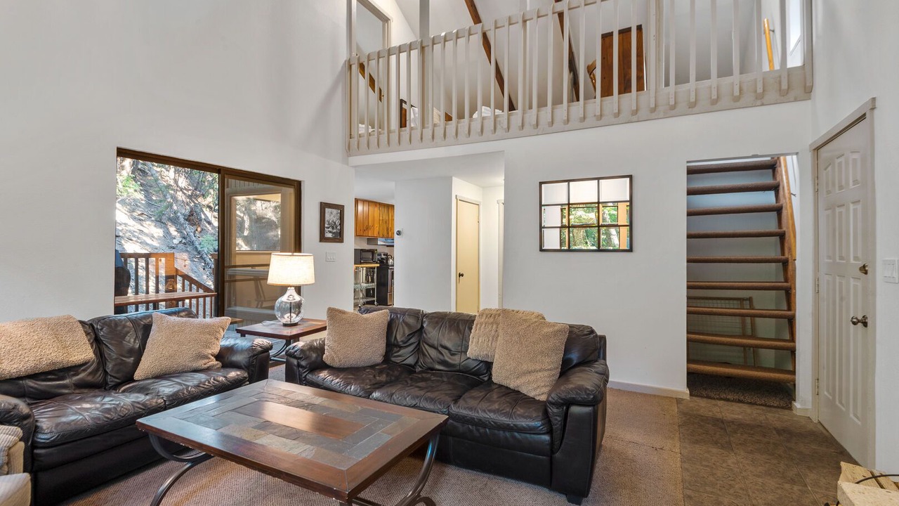 Photo of Livingroom in Sundance