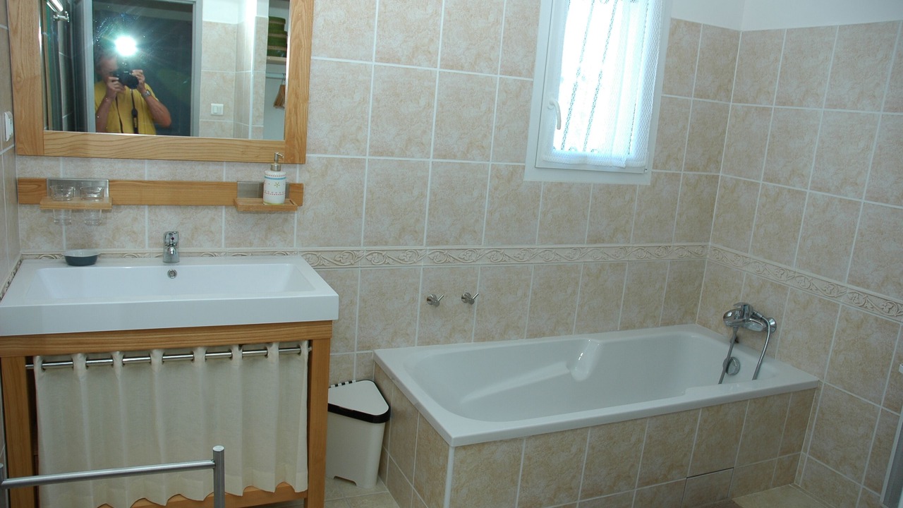 Photo of Bathroom in Arles