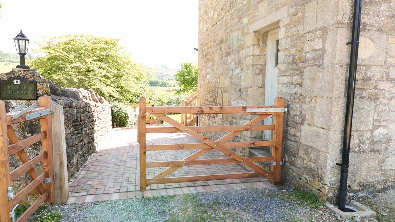 Photo of Patio Balcony in Newton St Loe
