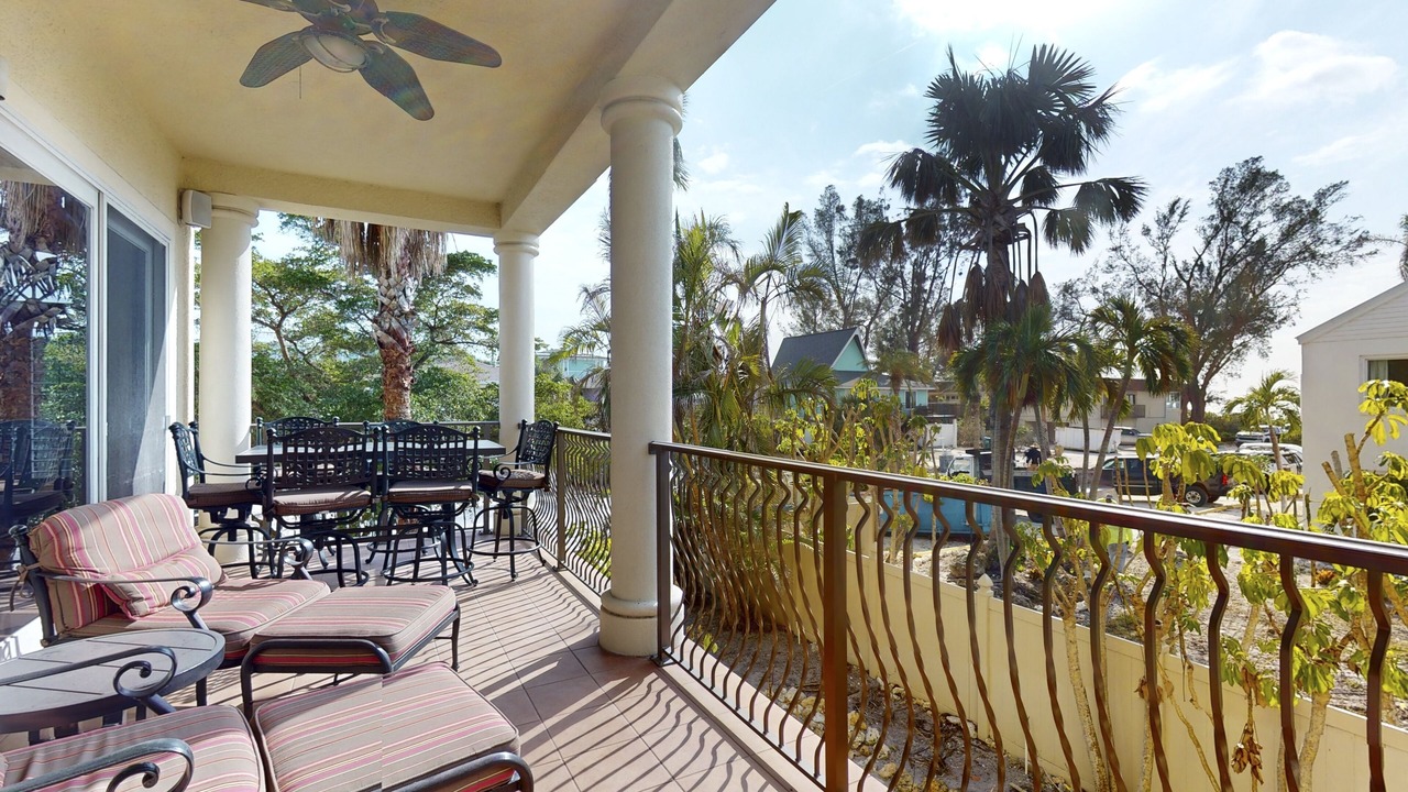 Photo of Patio Balcony in Holmes Beach