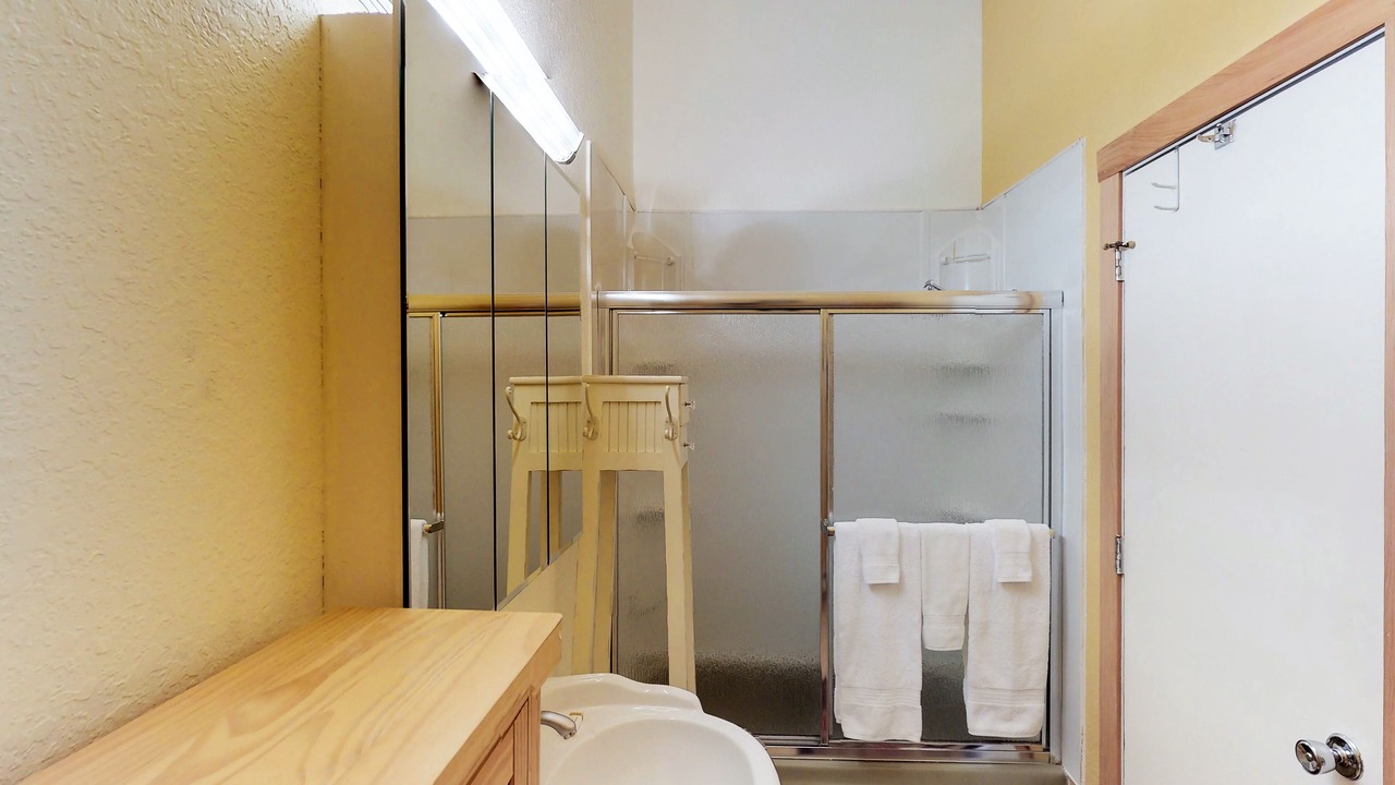 Photo of Bathroom in Alyeska
