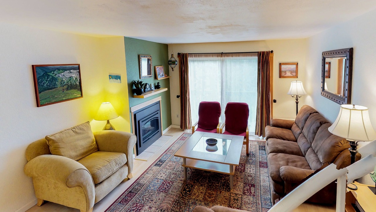 Photo of Livingroom in Alyeska