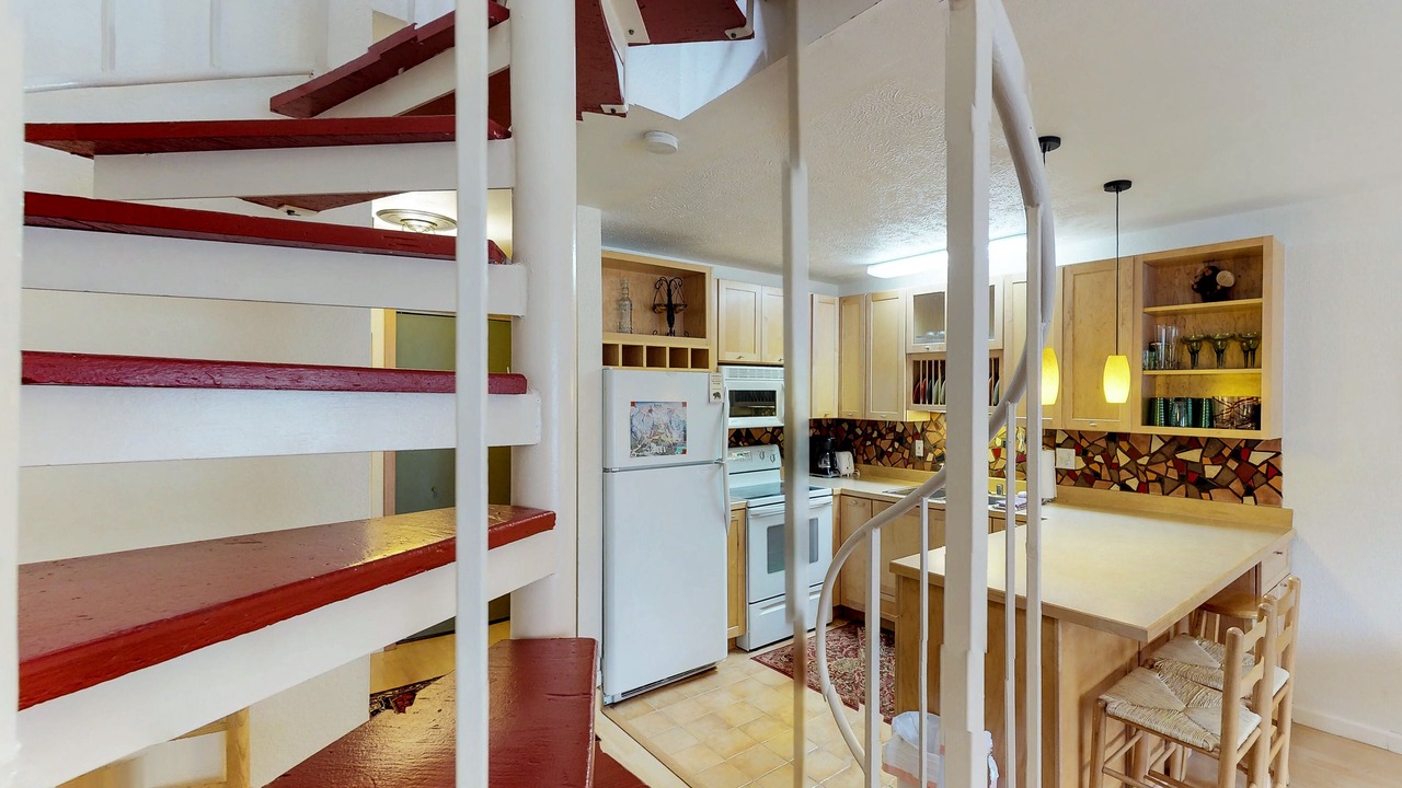 Photo of Kitchen in Alyeska