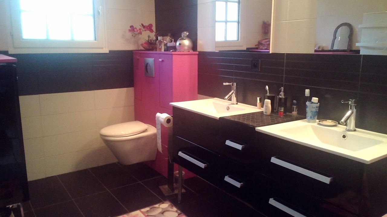 Photo of Bathroom in Saint-Aubin-de-Medoc