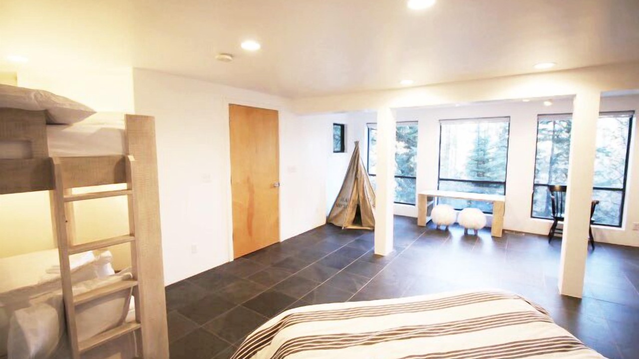 Photo of Bedroom in Sundance