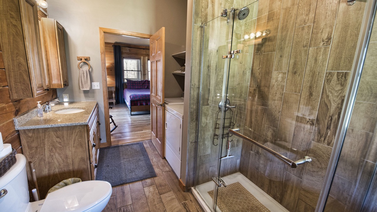 Photo of Bathroom in Logan