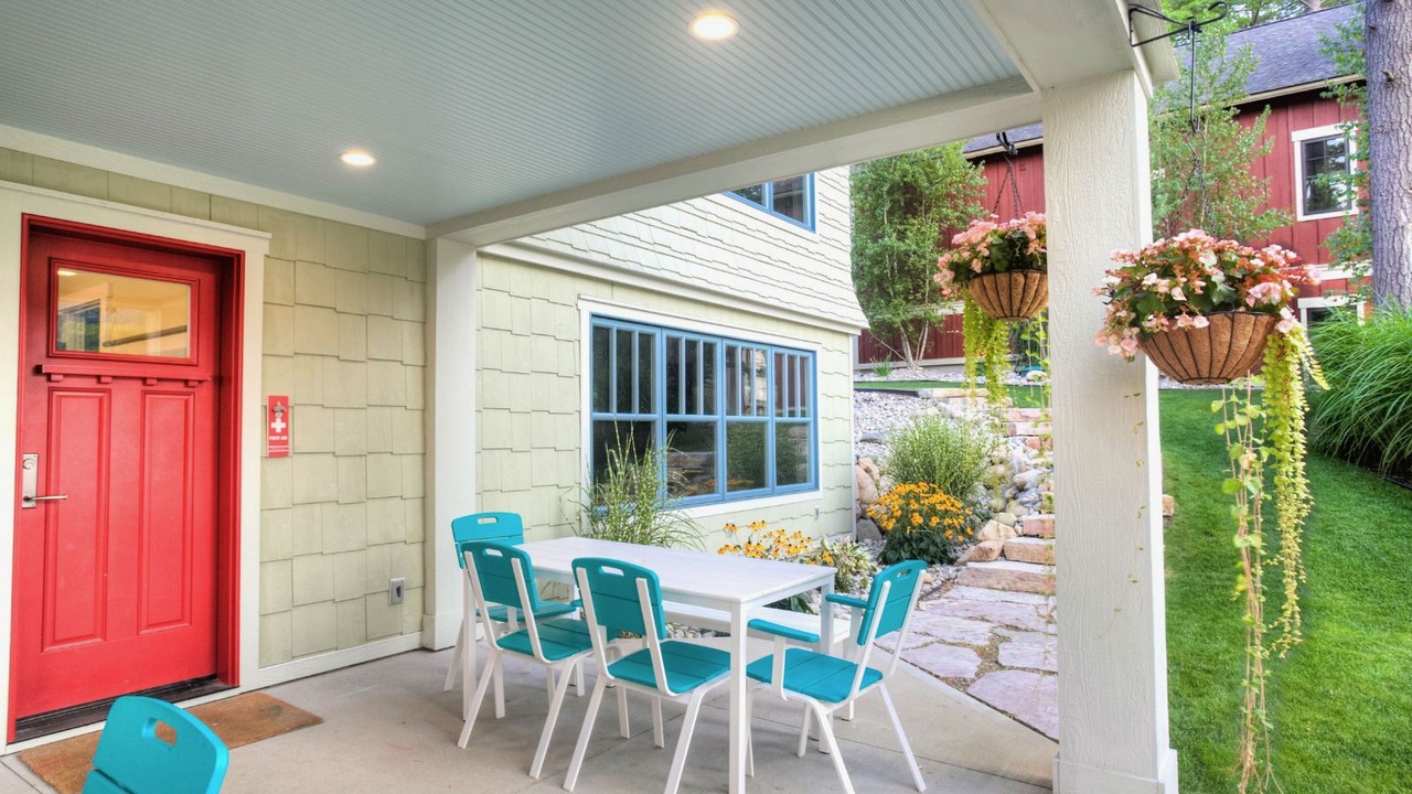 Photo of Outdoor in Mayfield