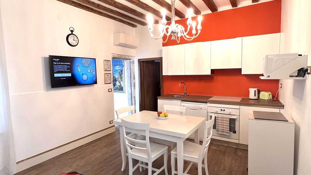 Photo of Kitchen in Dorsoduro
