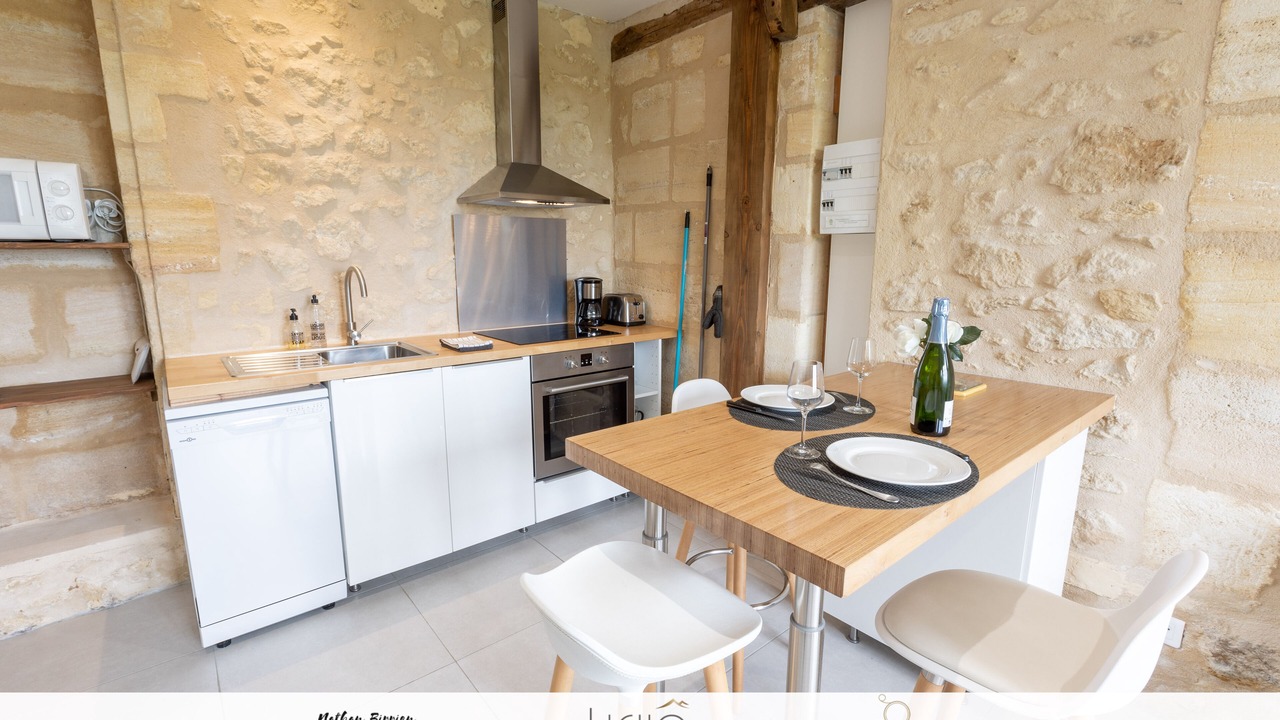 Photo of Kitchen in Langoiran