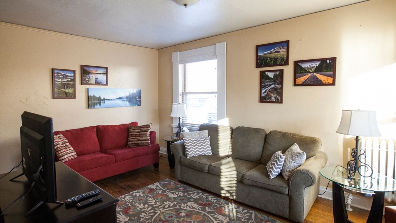 Photo of Livingroom in Riverfront